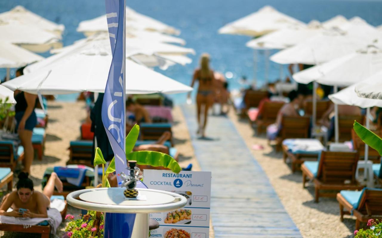 Cocktail & Dreams - Beach Hotel Sarande Bagian luar foto