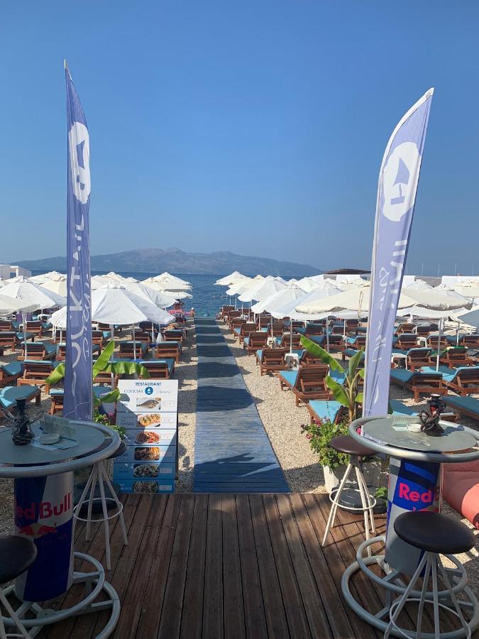 Cocktail & Dreams - Beach Hotel Sarande Bagian luar foto