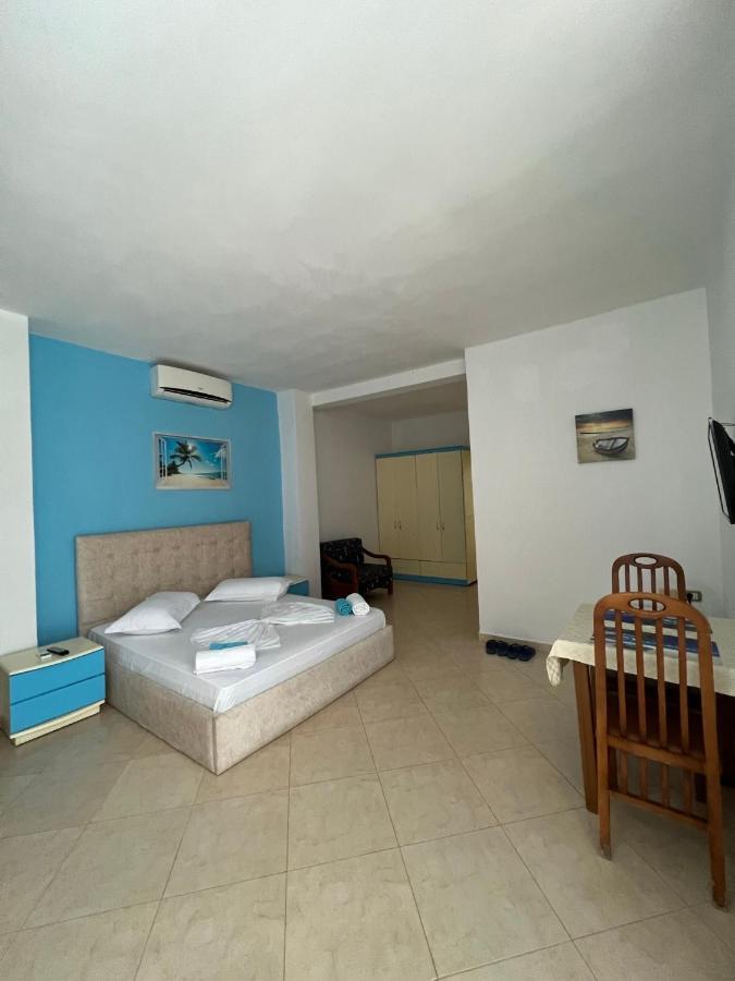 Cocktail & Dreams - Beach Hotel Sarande Bagian luar foto
