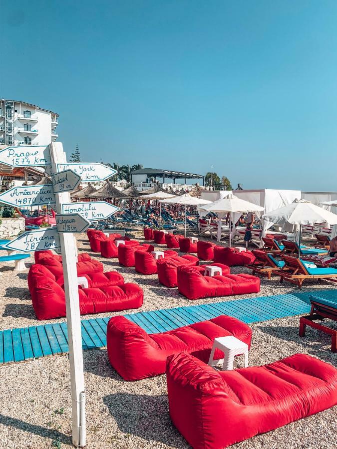 Cocktail & Dreams - Beach Hotel Sarande Bagian luar foto